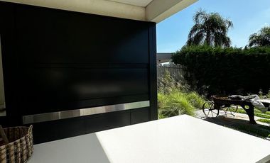 Venta Casa 5 Amb a La Laguna San Benito Villanueva Tigre