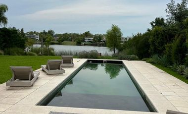Venta Casa 5 Amb a La Laguna San Benito Villanueva Tigre