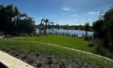 Venta Casa 5 Amb a La Laguna San Benito Villanueva Tigre