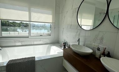 Venta Casa 5 Amb a La Laguna San Benito Villanueva Tigre