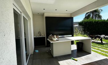 Venta Casa 5 Amb a La Laguna San Benito Villanueva Tigre