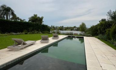 Venta Casa 5 Amb a La Laguna San Benito Villanueva Tigre