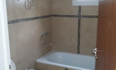 En Venta - Departamento 2 Ambientes c/Cochera - Sarandí, Avellaneda
