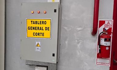 Nave Industrial en  ALQUILER  -  PILARICA