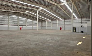 Nave Industrial en  ALQUILER  -  PILARICA