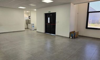 Nave Industrial en  ALQUILER  -  PILARICA