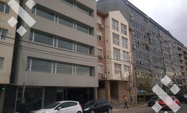 Edificio Comercial - Área Centro Este