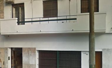 Departamento de 3 ambientes  al contrafrente. Excelente ubicación. L. de Zamora O.