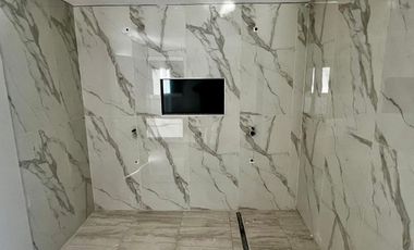 CASA EN VENTA 4 AMB - C/ PILETA - LAGOS DE CANNING