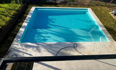 CASA EN VENTA 4 AMB - C/ PILETA - LAGOS DE CANNING