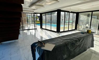 CASA EN VENTA 4 AMB - C/ PILETA - LAGOS DE CANNING