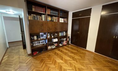 Departamento en Venta - 4 ambientes c/dependencia - Avellaneda