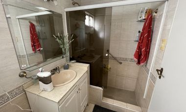 Departamento en Venta - 4 ambientes c/dependencia - Avellaneda