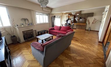 Departamento en Venta - 4 ambientes c/dependencia - Avellaneda