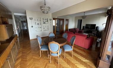 Departamento en Venta - 4 ambientes c/dependencia - Avellaneda