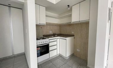 Monoambiente en venta con cochera en Escobar