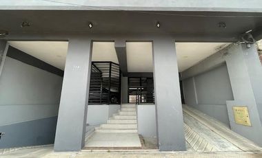 Monoambiente en venta con cochera en Escobar