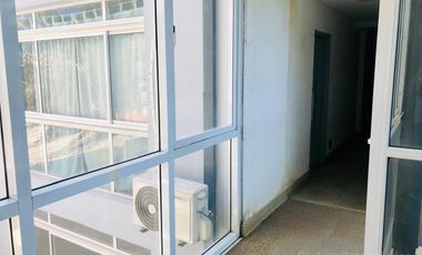 Monoambiente en venta con cochera en Escobar