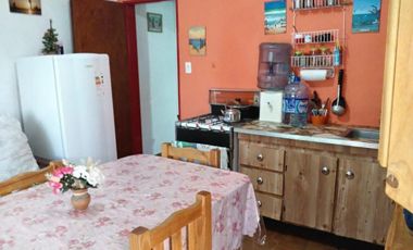 Casa en venta - 1 dormitorio 1 baño - 70mts2  - Mar Del Tuyu