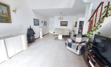 PH 4 ambientes con jardín y pileta en Versalles