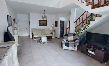 PH 4 ambientes con jardín y pileta en Versalles
