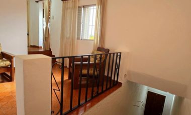 Se vende casa en Planta Alta barrio Sur