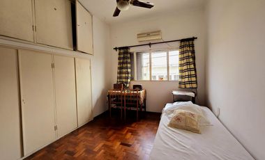 Se vende casa en Planta Alta barrio Sur