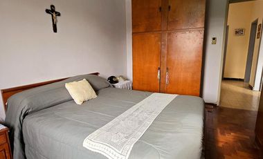 Se vende casa en Planta Alta barrio Sur