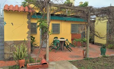 Casa de 2 Dormitorios en Capitán Bermudez