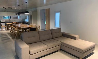 Casa en venta - 3 Dormitorios 4 Baños - 2.715Mts2 - Santa Clara del Mar