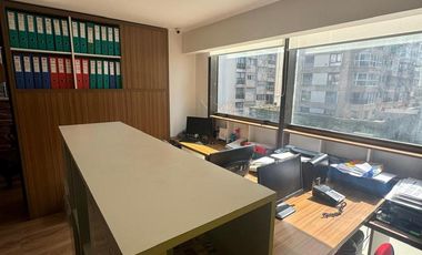 GRAN OFICINA DE 100 MTS EN VENTA - ZONA CENTRO - APTA CREDITO