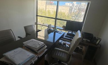GRAN OFICINA DE 100 MTS EN VENTA - ZONA CENTRO - APTA CREDITO
