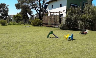 Casas en venta - 4 Dormitorios 2 Baños - 505Mts2 - Mar del Plata