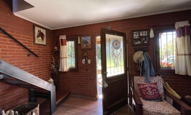 Casa  semi a estrenar en Salvador Maria, partido de Lobos 2 hab.