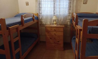 TRIPLEX EN VENTA DE 4 AMBIENTES SANTA FE  164 CON COCHERA (MAR DE AJO)