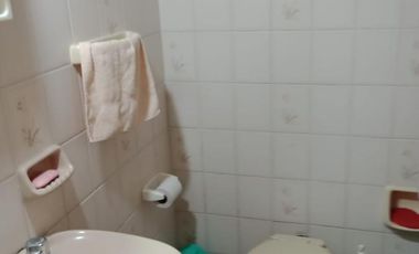 TRIPLEX EN VENTA DE 4 AMBIENTES SANTA FE  164 CON COCHERA (MAR DE AJO)