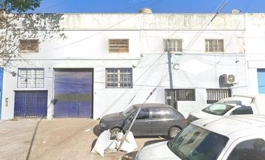 RAMOS MEJIA - VENDE - GALPON 500 M2 EN DOS PLANTAS