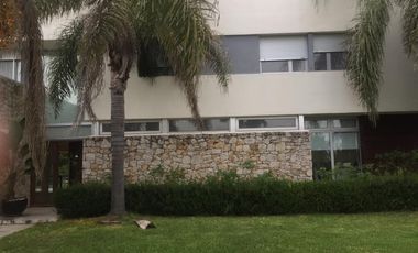 Casa - El Cazal