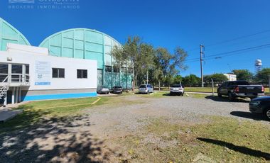 Galpón con 23.400 metros de terreno - Av cruz Roja -  Cordoba Capital