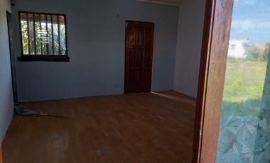 Casa en venta - 3 Dormitorios 2 Baños - 450Mts2 - Santa Clara del Mar