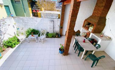 Casa en  venta con patio propio!