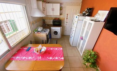 Casa en  venta con patio propio!