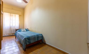 VENTA/PERMUTA - Casas de 3 dormitorios con cochera. Villa Gobernador Gálvez.