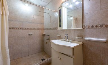 VENTA/PERMUTA - Casas de 3 dormitorios con cochera. Villa Gobernador Gálvez.