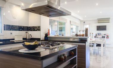 Casa a pulmón verde en venta - Barrio La Horqueta de Echeverría, Canning