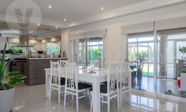 Casa a pulmón verde en venta - Barrio La Horqueta de Echeverría, Canning