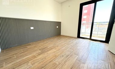 Departamento en  alquiler en Mar del Plata. 2 ambientes. A estrenar. Sin muebles. Balcòn con parrilla. cochera