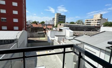 Departamento en  alquiler en Mar del Plata. 2 ambientes. A estrenar. Sin muebles. Balcòn con parrilla. cochera