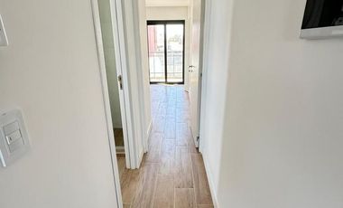 Departamento en  alquiler en Mar del Plata. 2 ambientes. A estrenar. Sin muebles. Balcòn con parrilla. cochera