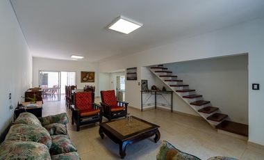 Casa en  Funes